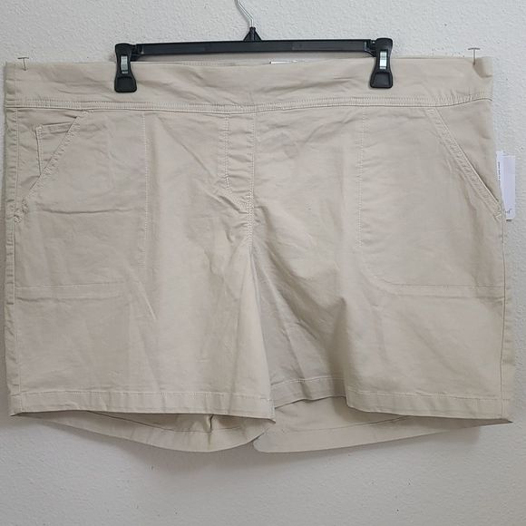 Westbound Pants - PLUS SIZE SHORTS.   WOMAN'S WESTBOUND WOMAN'S SHORTS.